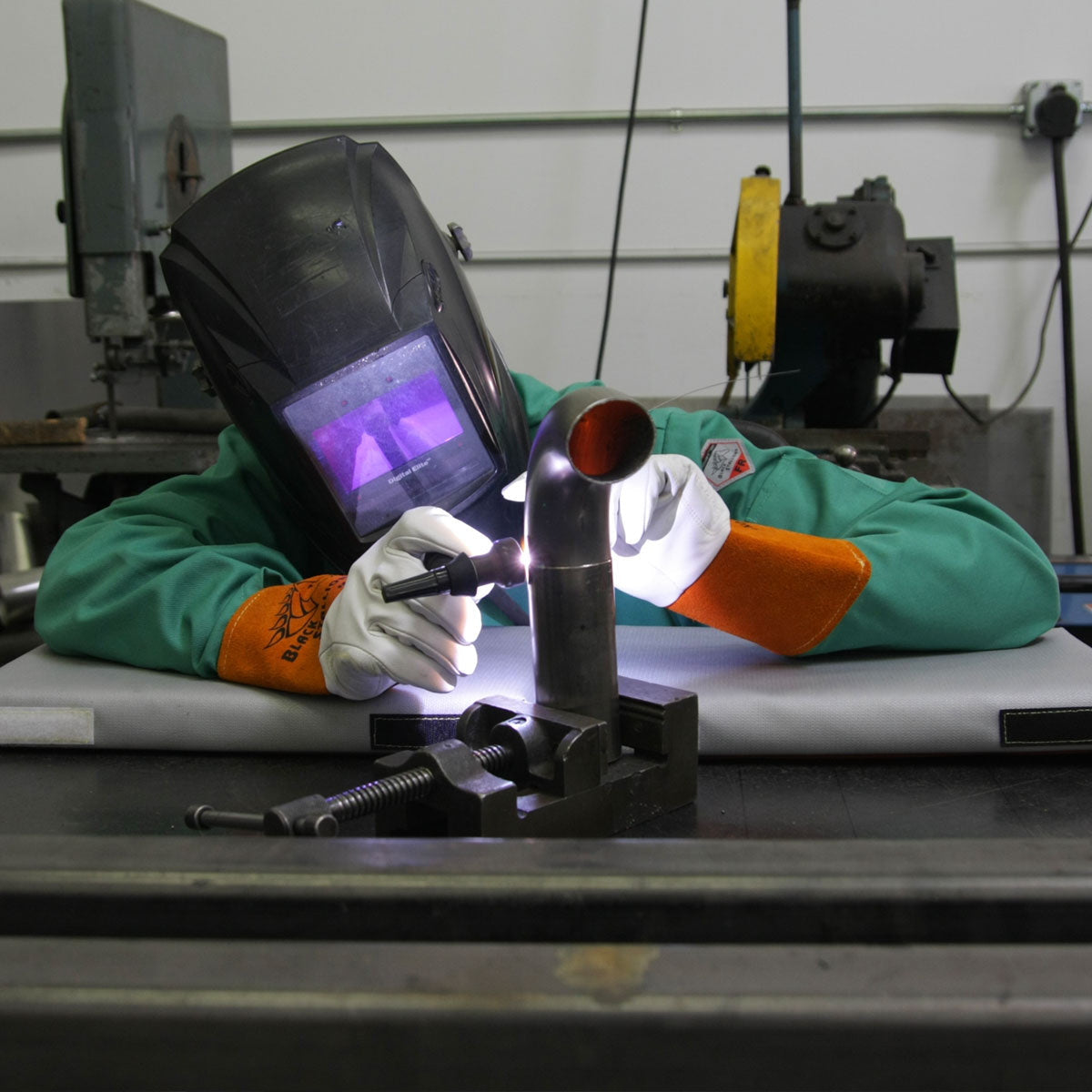 Revco Black Stallion SmashPad FR Welding Mat (AP3015-RG)