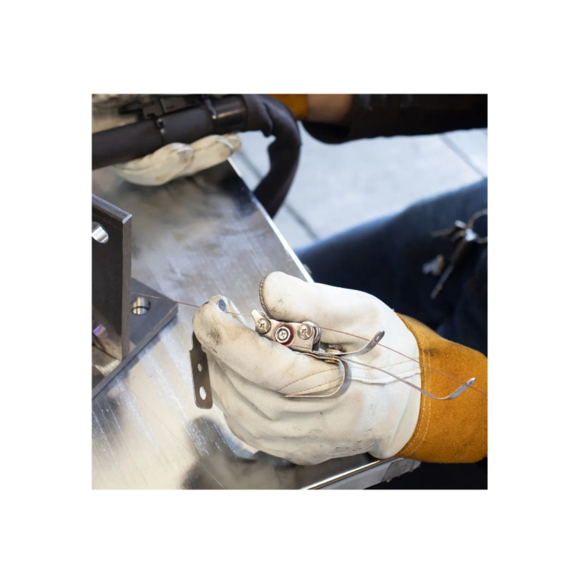 Strong Hand Tig Feeder w/Magnetic Base (ATF200)